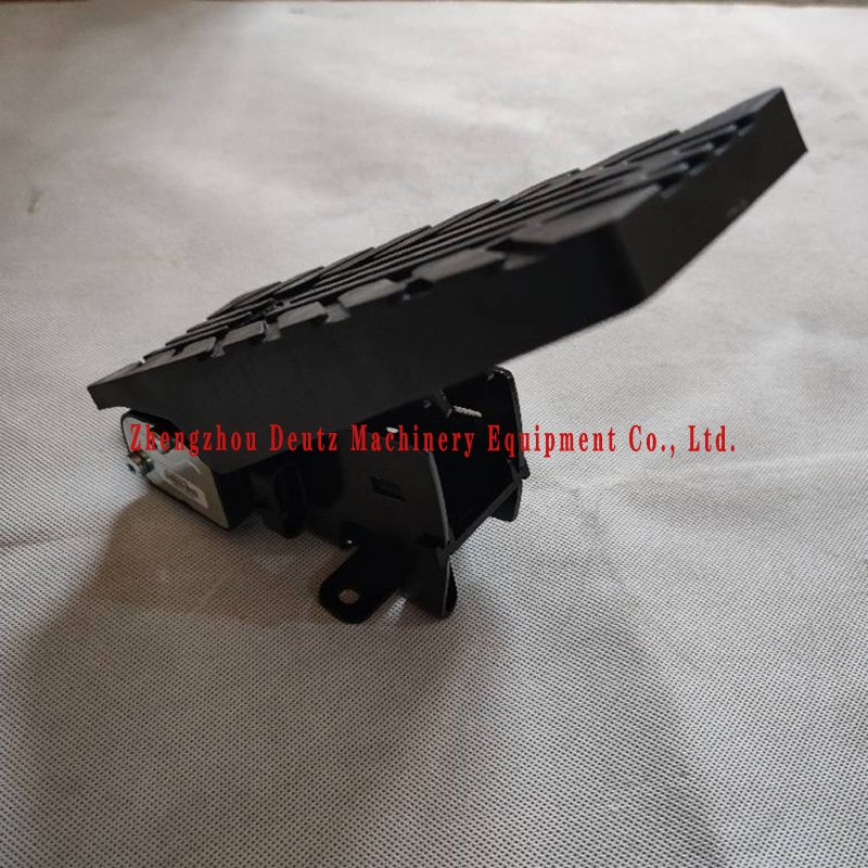 Deutz Accelerator Pedal 02934772